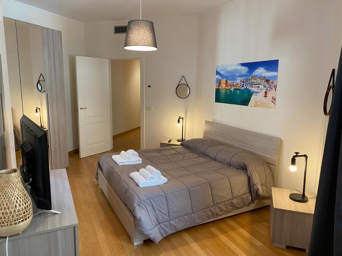 Berga Exclusive Suite 4 Bari Bagian luar foto