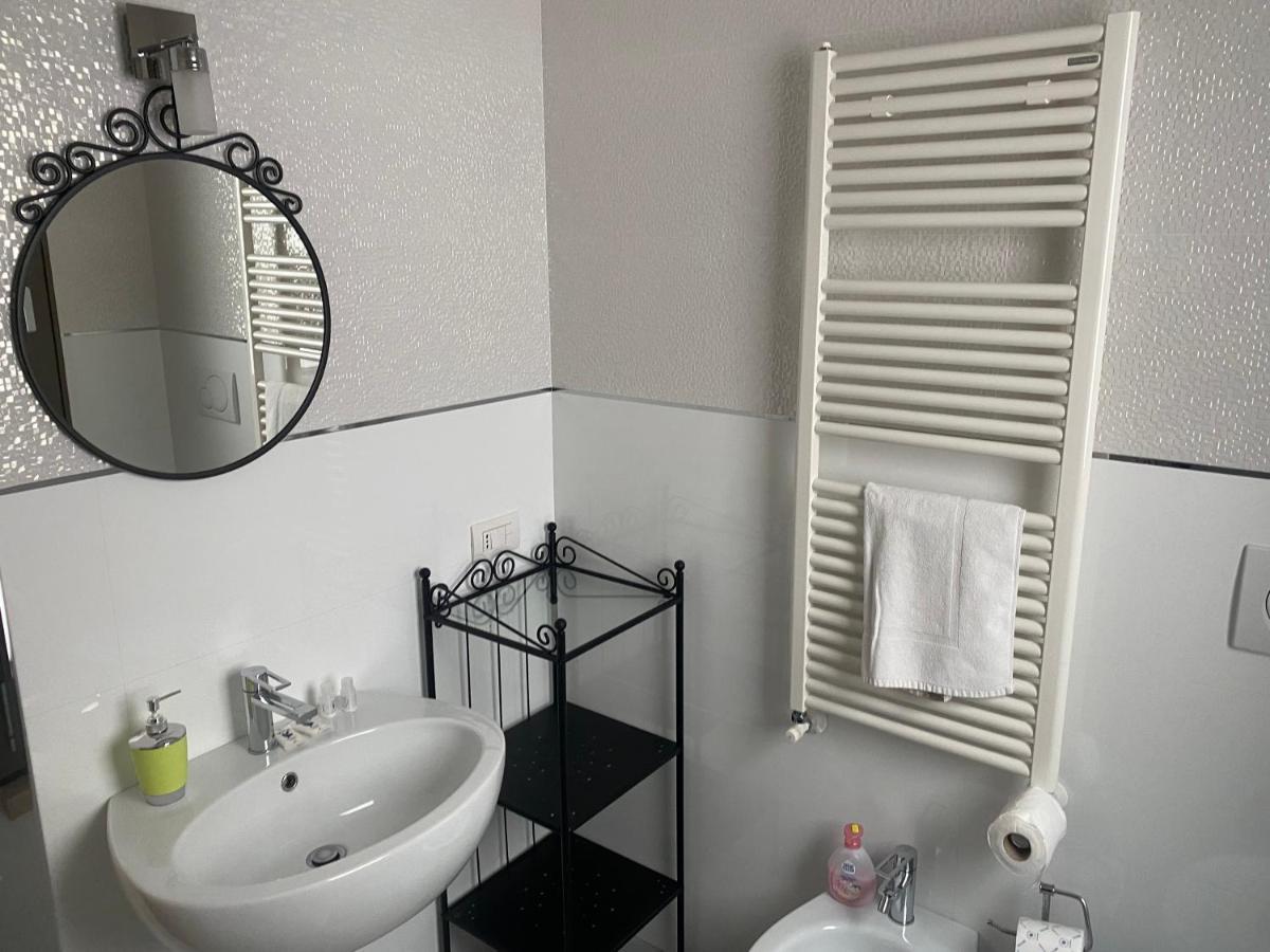 Berga Exclusive Suite 4 Bari Bagian luar foto